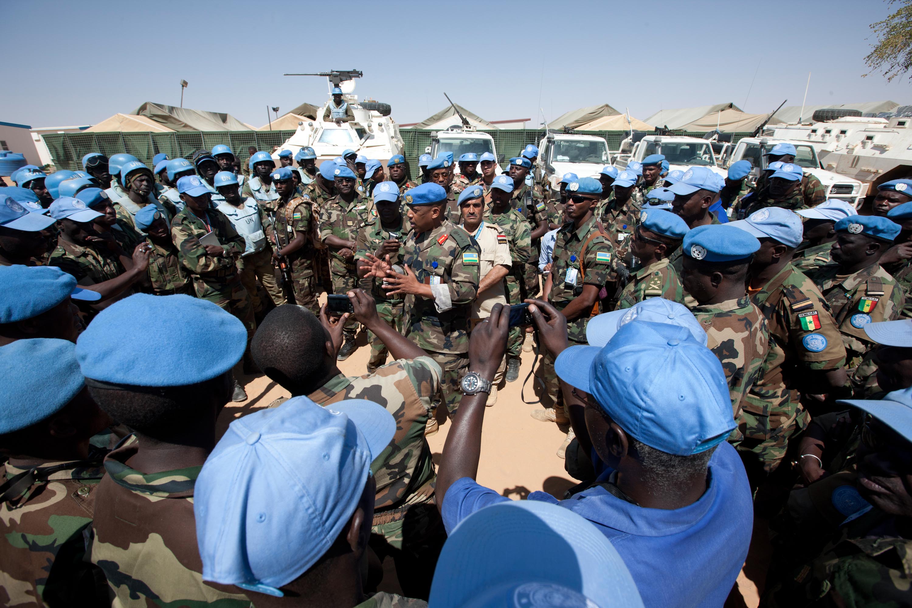 Первая миротворческая операция. Миротворческие операции. Миротворческая операция африканского Союза в Дарфуре. Миротворческие силы ООН. Российские миротворцы в Судане.